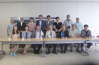 まずは、自己紹介や挨拶から